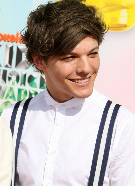 Louis Tomlinson Hairstyles for Men