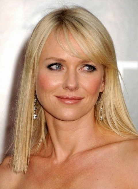 Naomi Watts Hairstyles: Blunt Haircut