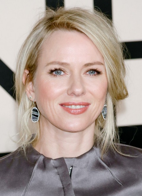 Naomi Watts Hairstyles: Messy Updo