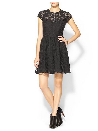 Shop The Golden Globe Style – DOLCE VITA Winsor Organza Lace Dress, black