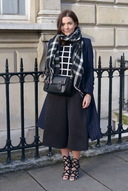 Cool Layered Outfit Idea Outside the London Streets