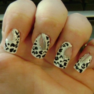 Black and White Nails