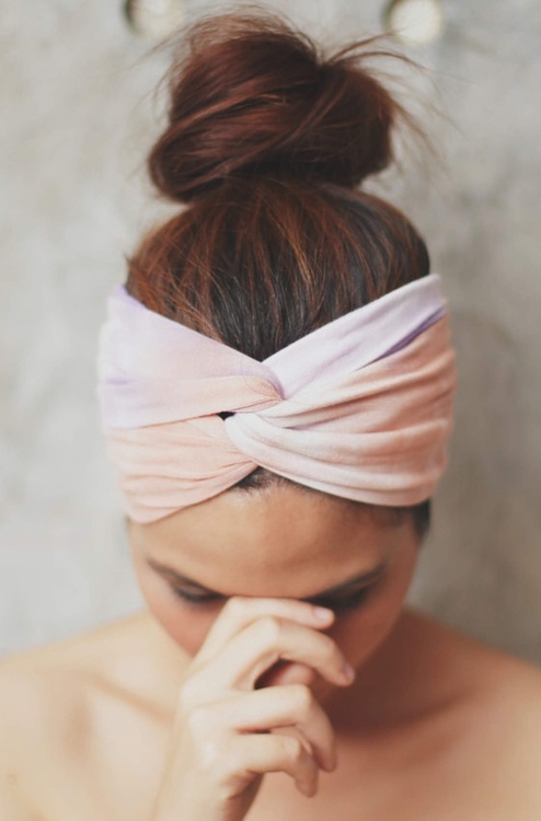 Chic Hairstyles with Headbands