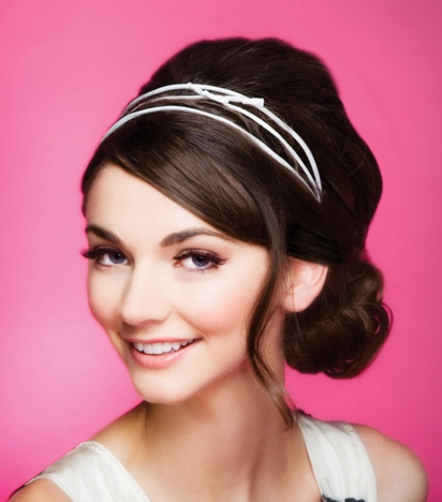 Chic Hairstyles with Headbands