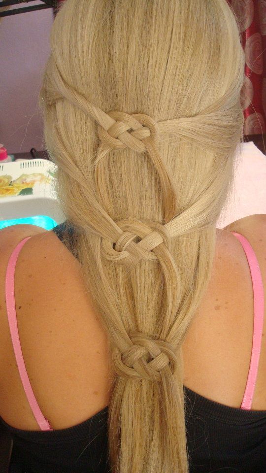 Fantastic Knotted Hairstyles Looks