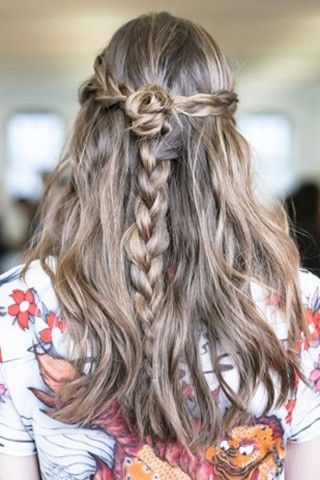 Fantastic Knotted Hairstyles Looks