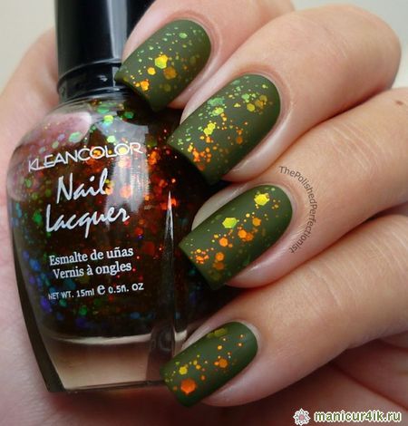 Green Nails with Glitter