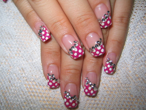 Nails with Dots