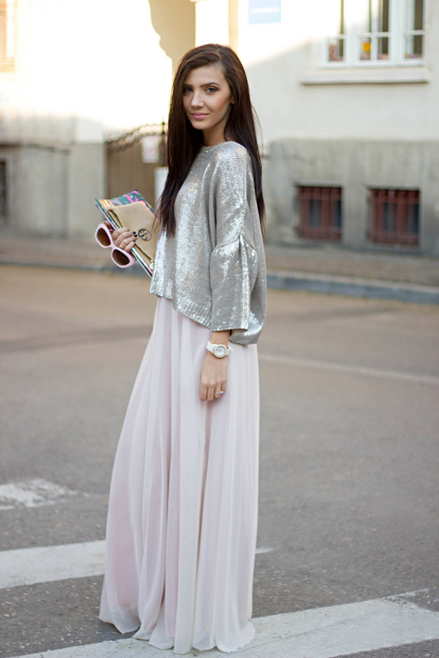 Pretty Long Skirts for a Feminine Look in Spring