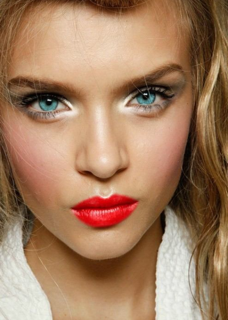 19 Wonderful Party Makeup Ideas