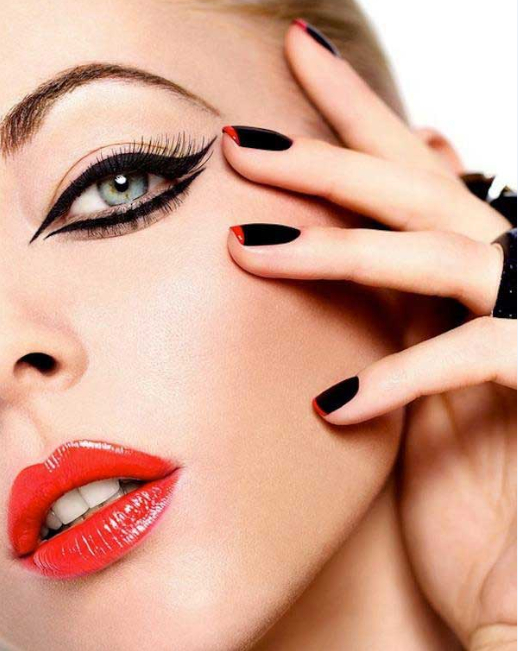 19 Wonderful Party Makeup Ideas