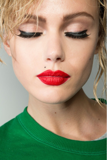 25 Amazing Makeup Ideas with Red Lipstick