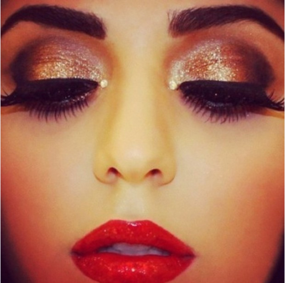 25 Amazing Makeup Ideas with Red Lipstick