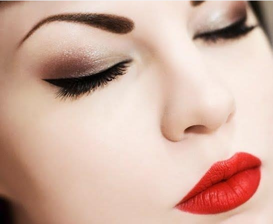 25 Amazing Makeup Ideas with Red Lipstick