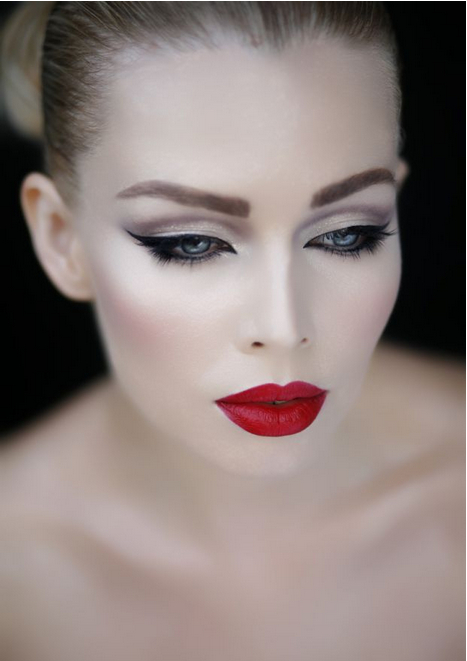 25 Amazing Makeup Ideas with Red Lipstick