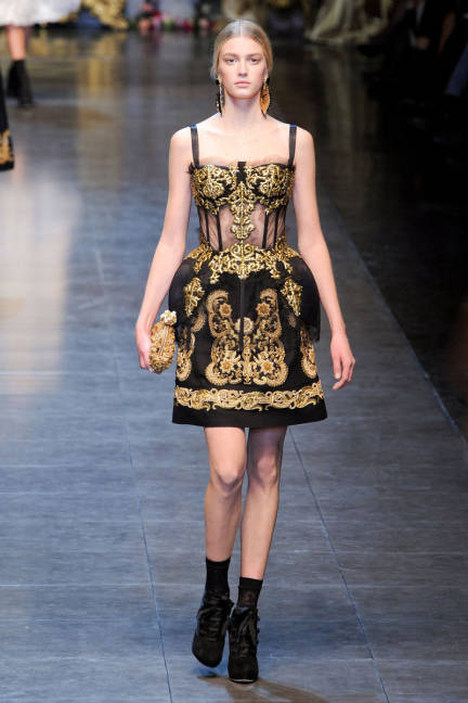 Fashion in Baroque Style