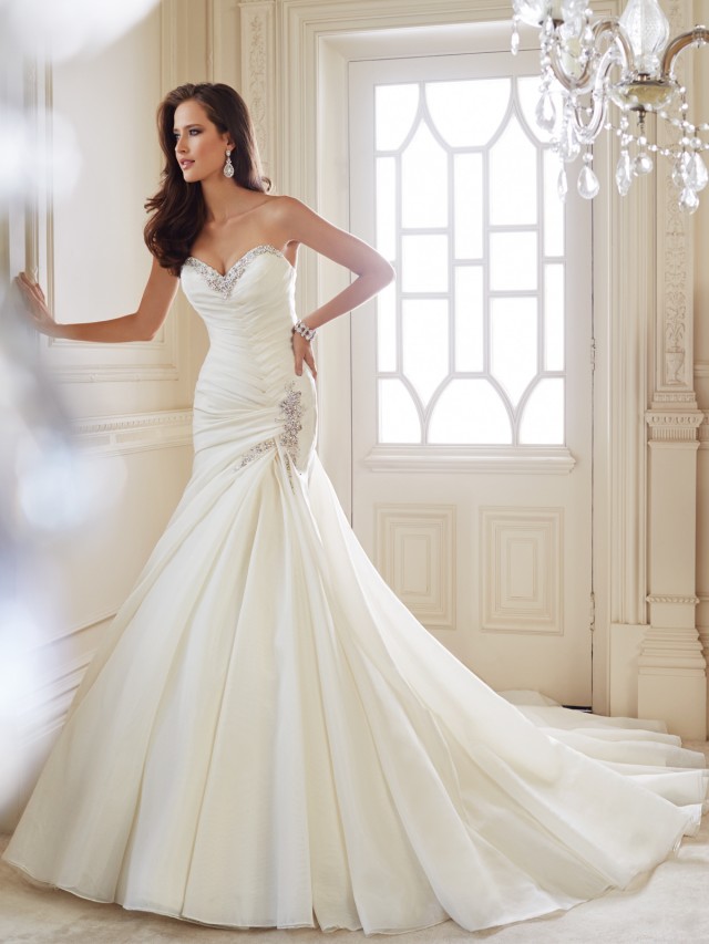 A Collection of 18 Breathtaking Bridal Gowns By Sophia Tolli