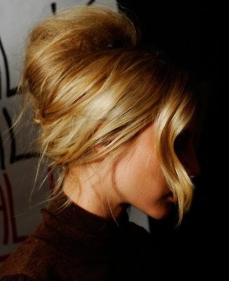 Beehive Hair with Side Part