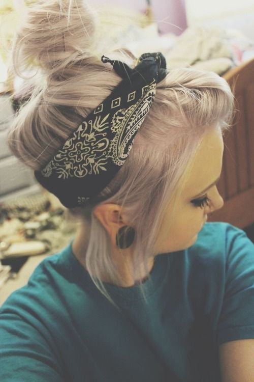 How to Create a Hairstyle with a Bandana - Pretty Designs