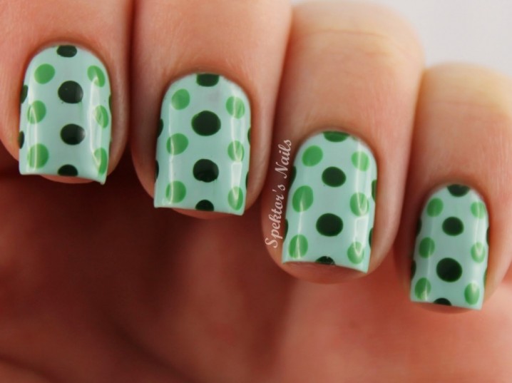 Polka Dot Nails