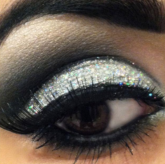 25 Eye-Catching Sparkly Makeup Ideas