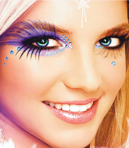 25 Eye-Catching Sparkly Makeup Ideas