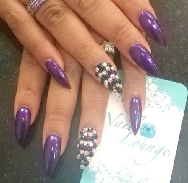 Stiletto Nails