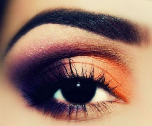 Orange Eye Makeup Ideas: Smoky Orange