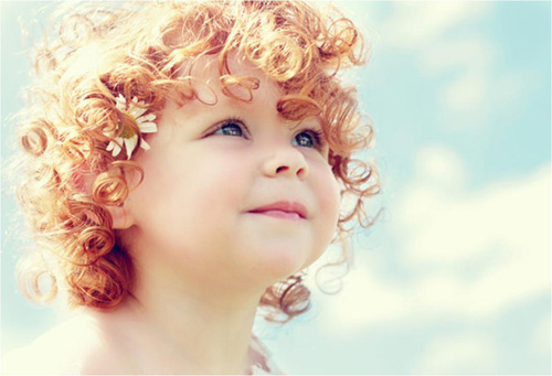 Curly Hairstyle for Your Daughter via