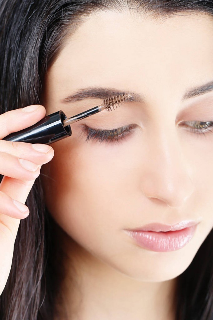 Brow defining With Brow Gel