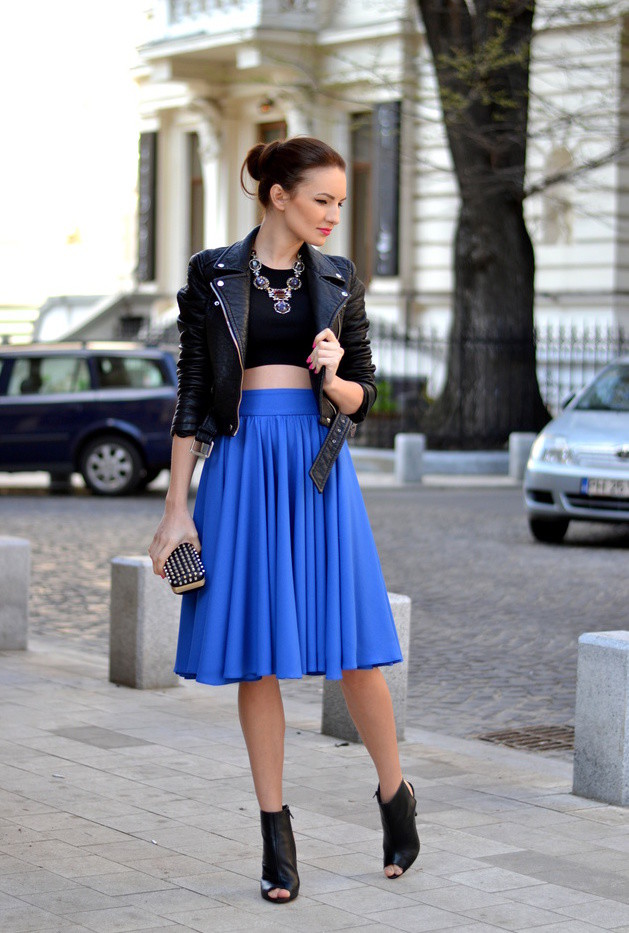 Navy Blue Skirt Outfit with a Leather Jacket