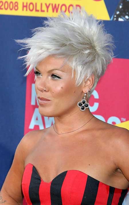 20 Stylish Colors for Short Hair - Pretty Designs