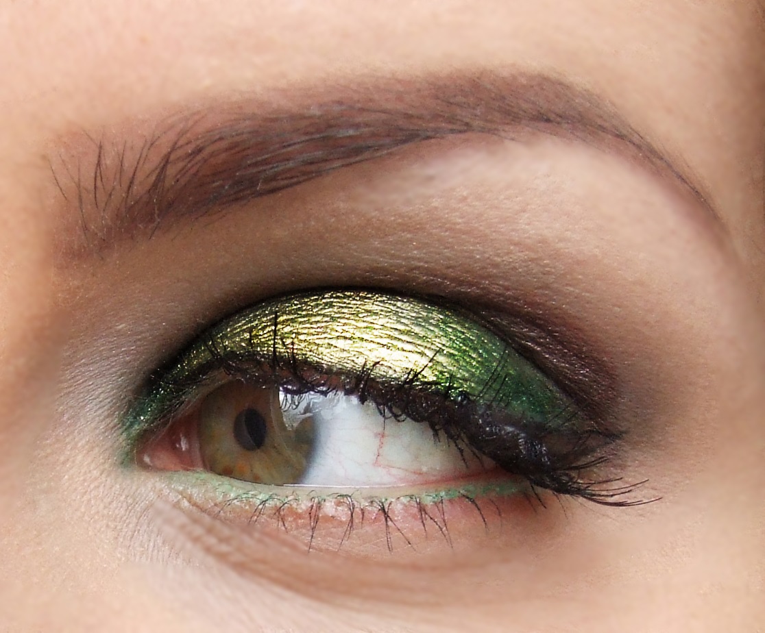 Shimmering Grass Look