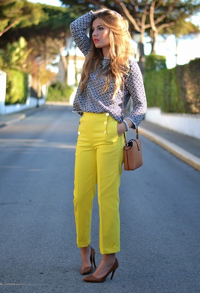 18 Stylish Street Style Outfit Ideas with Blouses - Pretty Designs