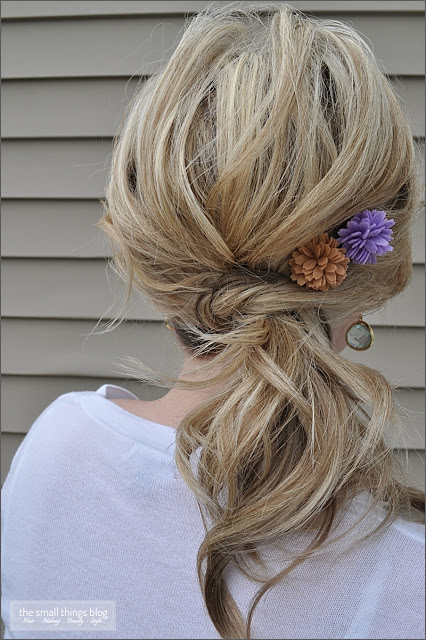 The Knot Ponytail via