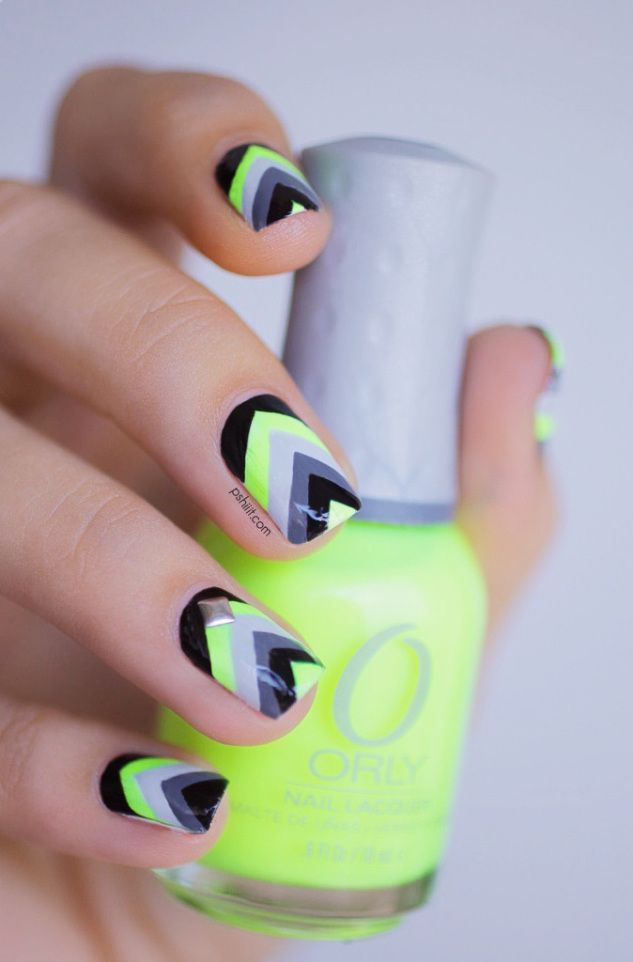 Chevron Nails