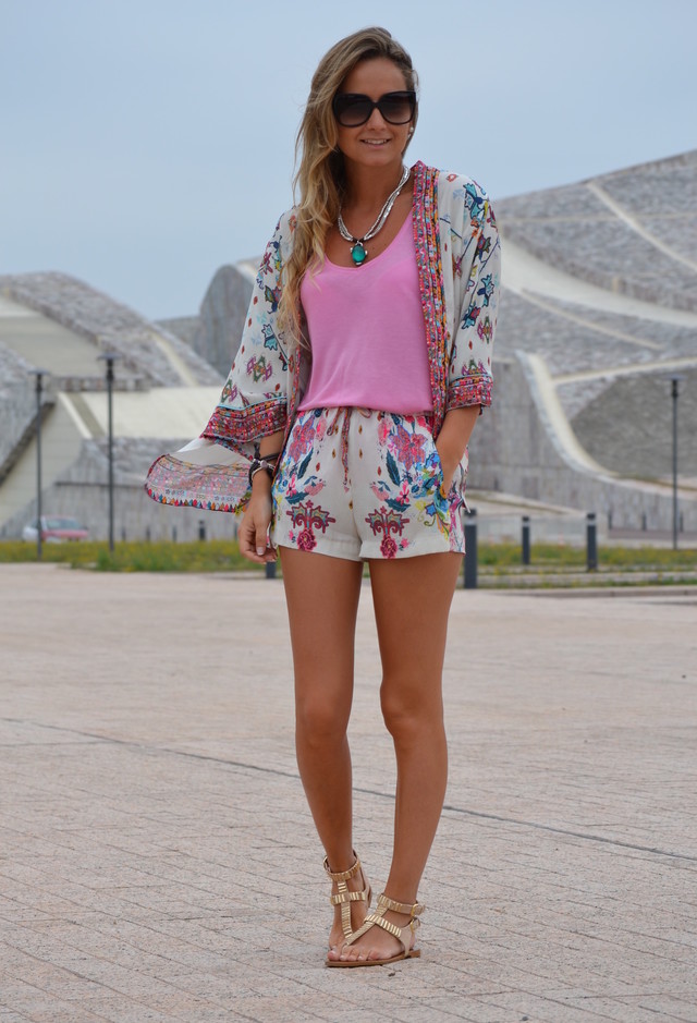 Floral Outfit for Summer. 