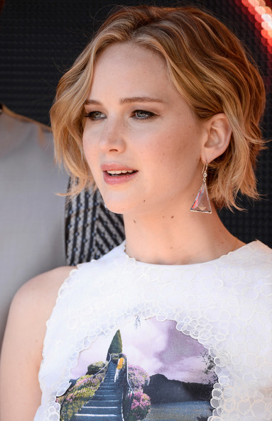 Jennifer Lawrence Short Wavy Cut