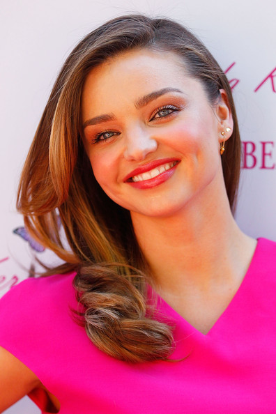 Miranda Kerr Long Wavy Haircut