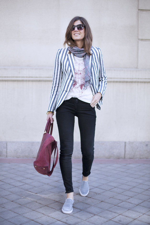 Casual-chic Outfit Ideas with Slip-on Shoes - Pretty Designs