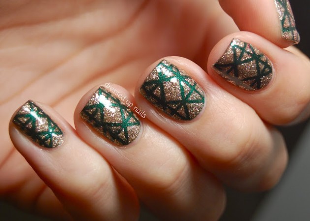 Wrapping Paper Nails