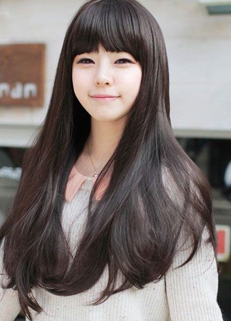 Adorable Straight Hairstyle with Blunt Bangs