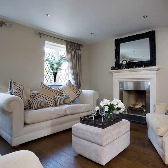 Black and White Traditional Living Room