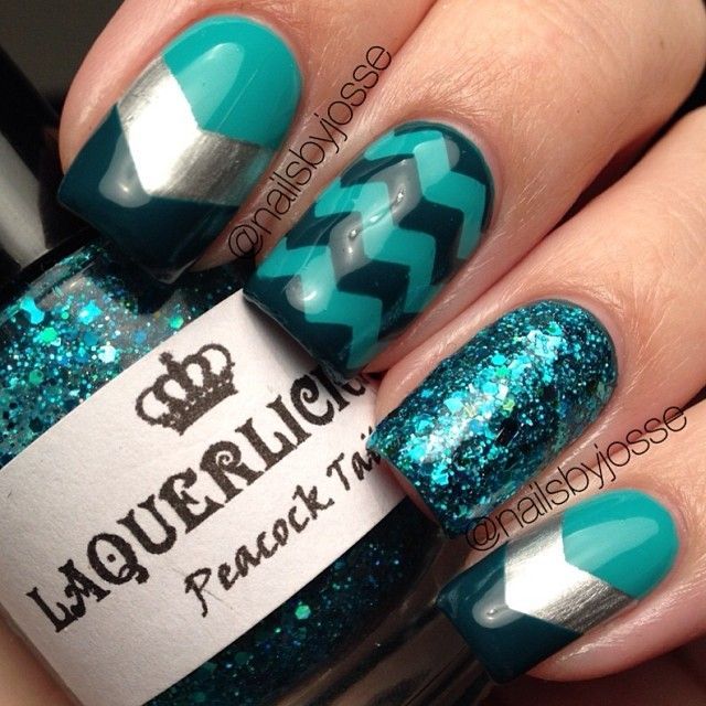 Chevron Teal Nails