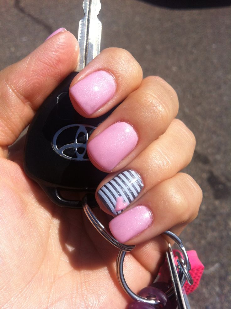 Gliter Pink Nail Design Idea