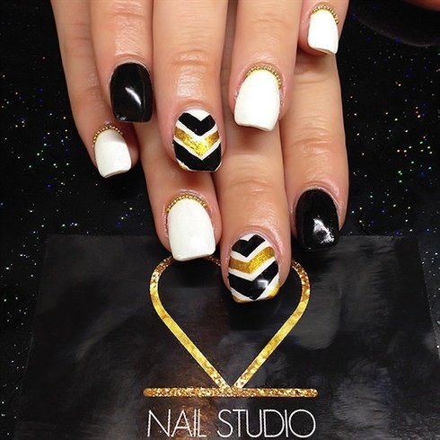 Golden Nails Art Design