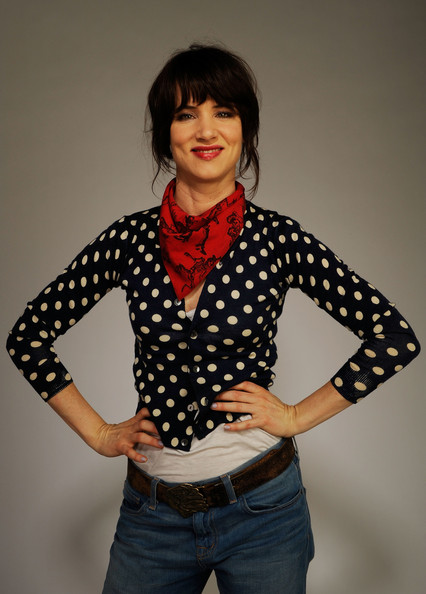 Juliette Lewis Bandana/Getty Images