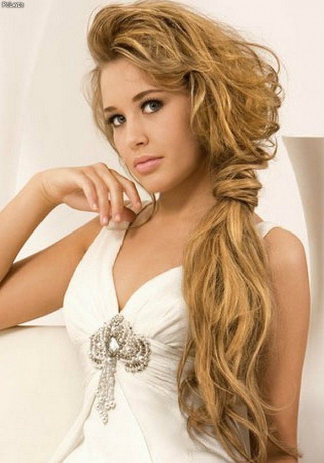 Loose Ponytail for Brides