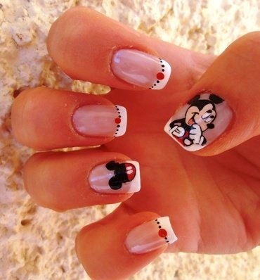 Mickey Nails