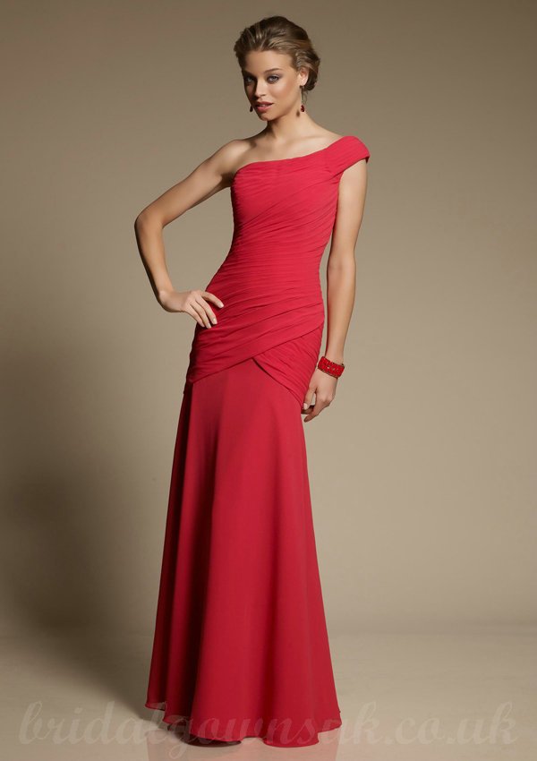 Beautiful and Romantic Red Long Dresses for Bridesmaids - Pretty Designs